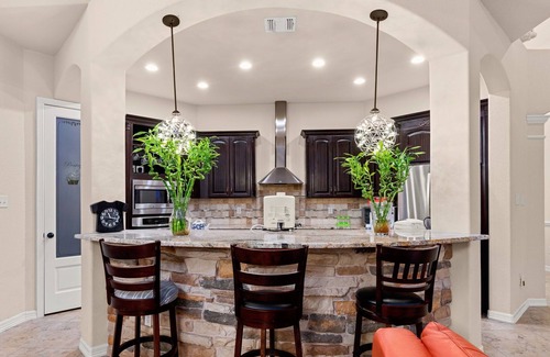 Schertz House | Randolph Central, 1-story, Chef Kitchen