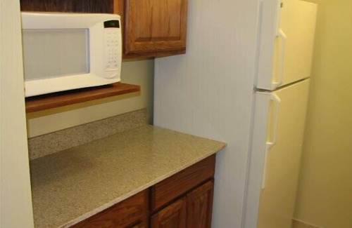 Winchester Hotel | Randolph Inn and Suites