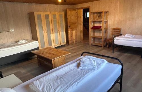 Trossingen Apartment | RANGE Monteurswohnung Parkplatz WLAN 1-5 P