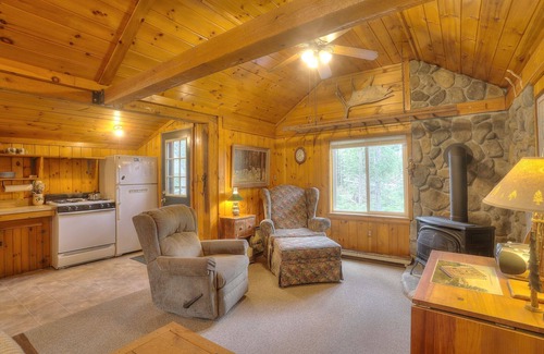 Rangeley House | Rangeley Manor 8 | Shared Water Access to Rangeley Lake