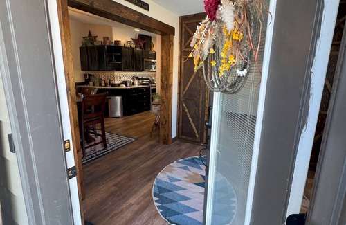 Fenn House | Rangeline Retreat w/Views of valley, private setting for stay or events.