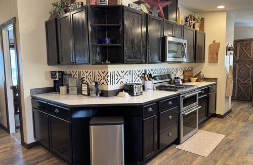 Fenn House | Rangeline Retreat w/Views of valley, private setting for stay or events.