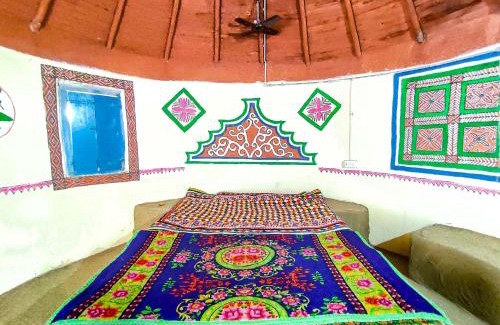 Bhuj Hotel | RANN STAR VILLAGE STAY