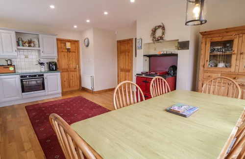 Donegal House | RANNY ROE, pet friendly, with open fire in Portsalon, County Donegal