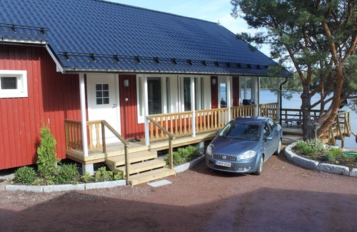Kotka Cottage | Rantakari Seaside Cottage in Kotka