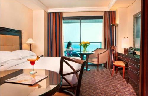 Beirut Apartment | Raouche Arjaan by Rotana