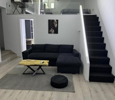 Stavroupoli Apartment | Raphael’s Suites SKG