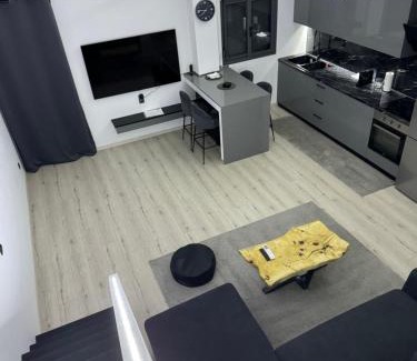 Stavroupoli Apartment | Raphael’s Suites SKG