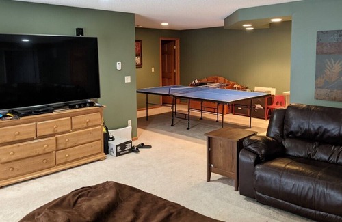 Rapid City House | Rapid City House great for Sturgis Rally- 4 rooms with own bathrooms