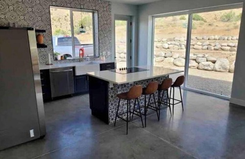 Palisade House | Rapid Creek Retreat