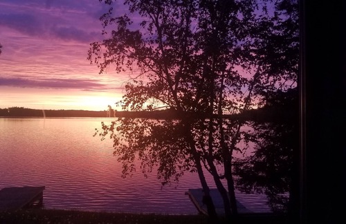 Sioux Narrows Nestor Falls Cabin | Rare 1930's Lakeside Log Cabin with shared hot tub and sauna!