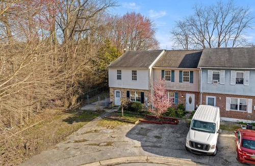 Newark House | Rare 1King+1Queen+4Twin Charming 3-bedroom Private townhome at Newark, DE