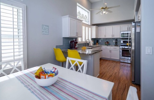 East Mesa House | Rare 3 FULL bathroom home in golf community W/private pool. Experienced Host.
