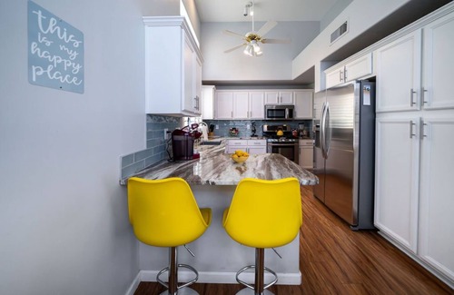 East Mesa House | Rare 3 FULL bathroom home in golf community W/private pool. Experienced Host.