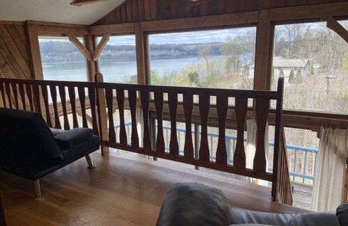 Monticello House | Rare A-Frame w/Lake Cumberland Views