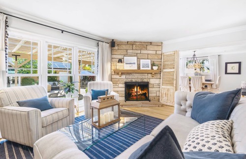 Northridge House | RARE DEAL New Beautiful 3 Bedroom/Heated Pool/Barbeque