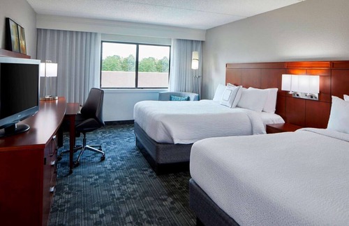 Morrisville Hotel | Rare Find! 4 Pet-friendly Units, Free Shuttle to Raleigh-Durham Int'l Airport!