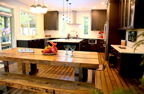 Metro Vancouver Regional District House | Rare Find! A Home Nestled in Forest, Lake & Fjord!