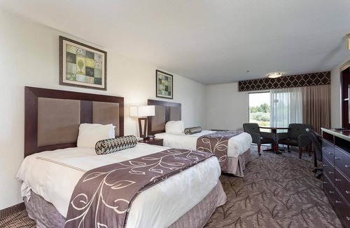 Idaho Falls Hotel | RARE FIND! ONE GORGEOUS UNIT! COMPLETE WITH SPA, POOL, HOT-TUB