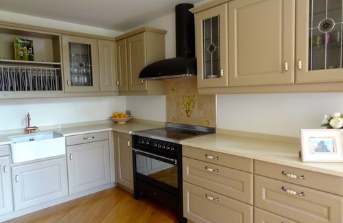 Old Town Apartment | 🍋 RARE FIND - STUNNING SEAFRONT APARTMENT IN TROPICAL GARDENS- IDEALLY LOCATED