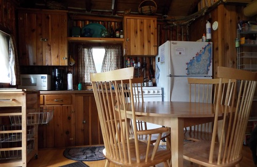 Traverse City Cabin | Rare find-Waterfront Lake Leelanau Cabin at Au She Gun with weekend stays!