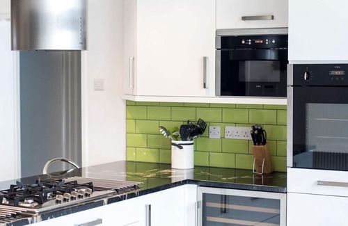 Wirksworth House | Rare gem of a large holiday let in the Peak District