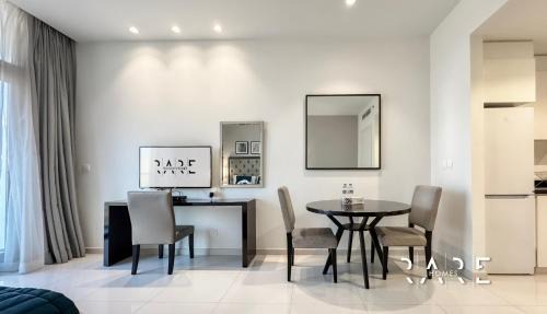Dubai World Central Apartment | Rare Holiday Homes - Desert View - Dubai South - Near Metro Station - Celestia - R767