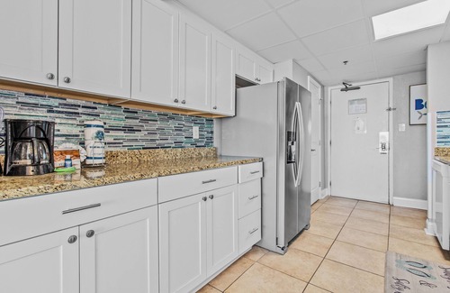 Myrtle Beach Condo | RARE JACUZZI HONEYMOON CONDO/1000SQFT/2BATH/SWING
