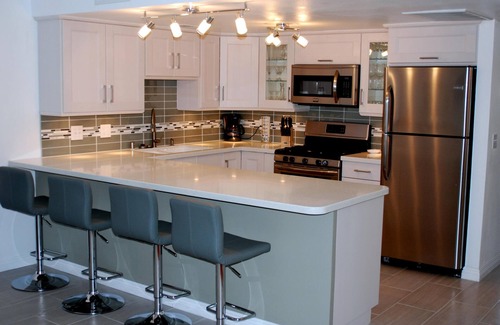 Palm Springs Condo | Rare Jan. 2026 Avail. - Renovated Palm Springs - Individual Months Only