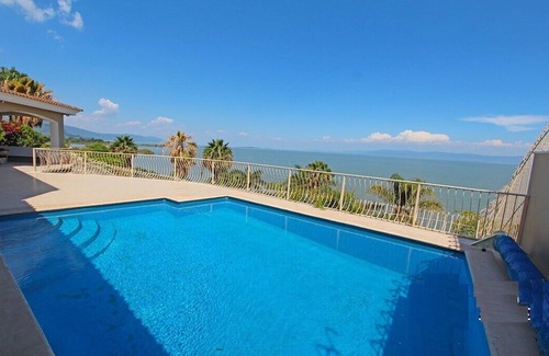 Guadalajara House | Rare Lakefront Luxury for longterm rental