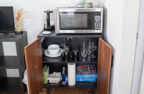 Mississippi District House | Rare Mississippi Ave Suite - 94 WalkScore, Disney+
