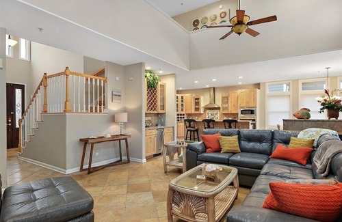 Heron Harbour Isle House | Rare Ocean City Gem! 7 Bedroom Waterfront Home In Heron Harbour!