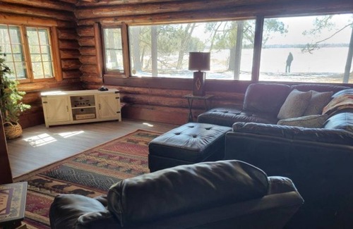Hazelhurst House | Rare rustic log home located on Willow Flowage