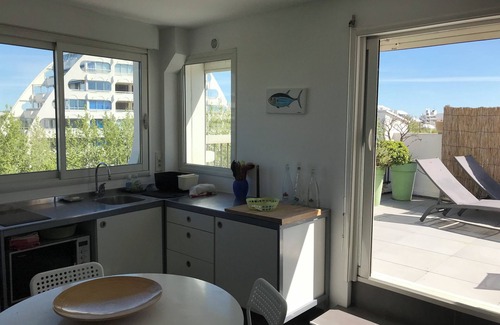Le Couchant Apartment | Rare Seafront la Grande Motte 4 people large terrace top floor.