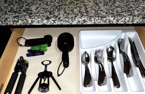 Fall Creek Place Apartment | Rare w/ Flair Top Fl Apt Gym Garage Parking