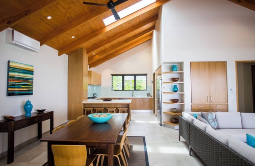 Arorangi Villa | Rarotongas Ultimate Private 5 Bedroom Villa, AC, Pool, Beach