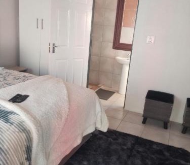 Soshanguve House | Rasesa Guesthouse Block V