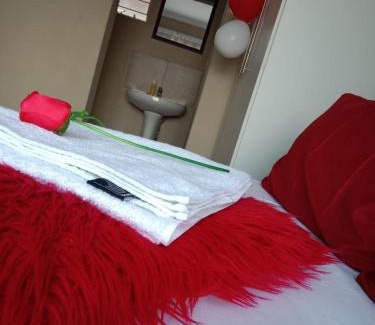 Soshanguve House | Rasesa Guesthouse