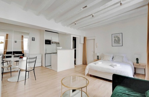 6th Arrondissement Apartment | Raspail Mabillon