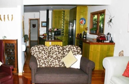 Devonport House | Rata Cottage of Cheltenham