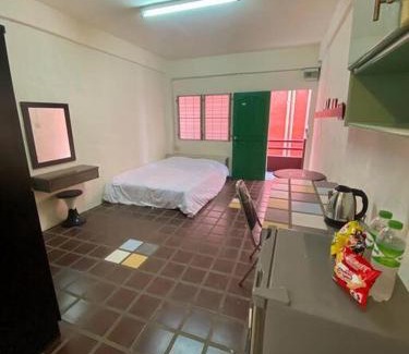 Bang Phlat Apartment | Ratanawong Place 516