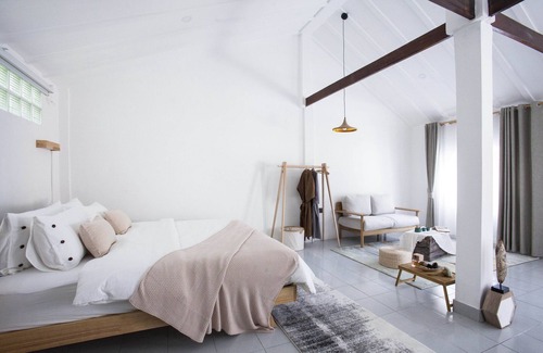 Ratchadaphisek House | Ratchada Retreat - Boutique homestay/MRT/Train Night Market