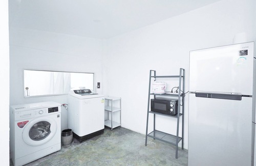 Ratchadaphisek Villa | Ratchada Retreat Boutique Villa 1/Jodd Fair/RCA/Sukhumvit/Downtown/MRT