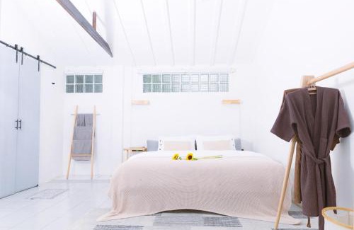 Ratchadaphisek House | Ratchada Retreat Boutique Villa 1