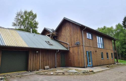 Muir of Ord House | Rathad An Drobhair