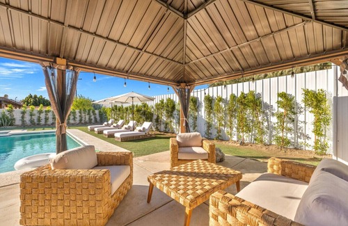 Bermuda Dunes House | Rather Be Desert Getaway: Pool, Hub Tub & Sunshine