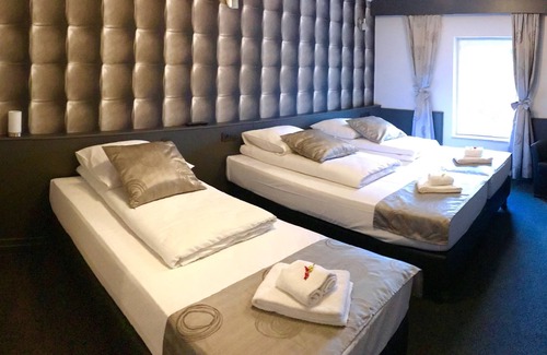 Walk Hotel | RAVEL Hotel Cyrano