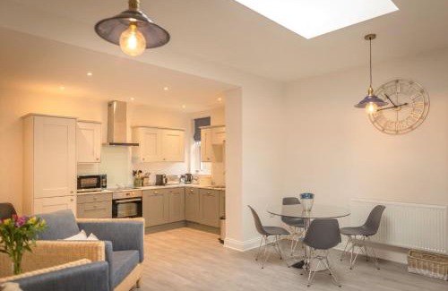 Meads Apartment | Ravelston Grange - stylish, spacious garden flat