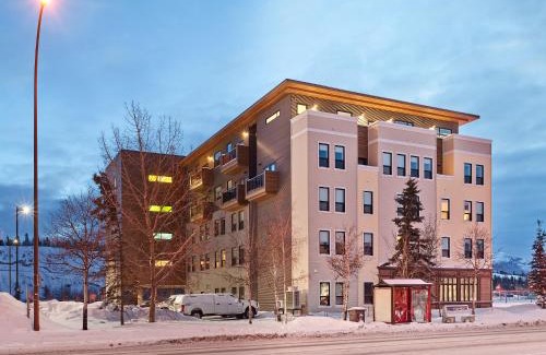 Whitehorse Hotel | Raven Inn Whitehorse