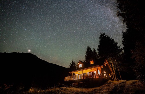 East Thurlow Island House | Raven. Off grid/remote island retreat. Featuring friendly locals, a garden haven
